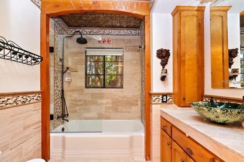 Tiny photo for 329 Summit Road, Lake Arrowhead, CA 92352 (MLS # IG25270154)