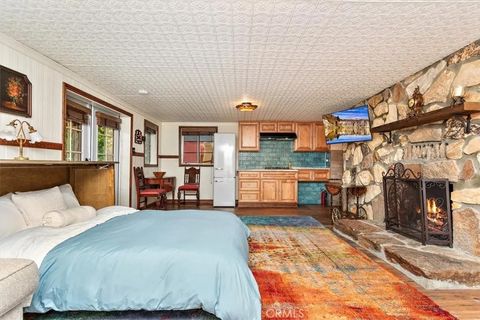 Tiny photo for 329 Summit Road, Lake Arrowhead, CA 92352 (MLS # IG25270154)