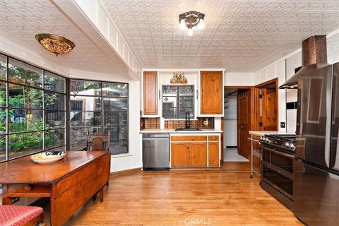 Tiny photo for 329 Summit Road, Lake Arrowhead, CA 92352 (MLS # IG25270154)