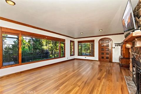 Tiny photo for 329 Summit Road, Lake Arrowhead, CA 92352 (MLS # IG25270154)