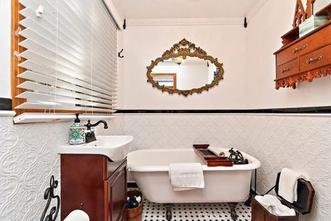 Tiny photo for 329 Summit Road, Lake Arrowhead, CA 92352 (MLS # IG25270154)