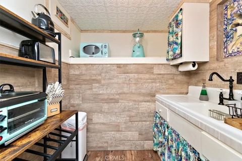 Tiny photo for 329 Summit Road, Lake Arrowhead, CA 92352 (MLS # IG25270154)