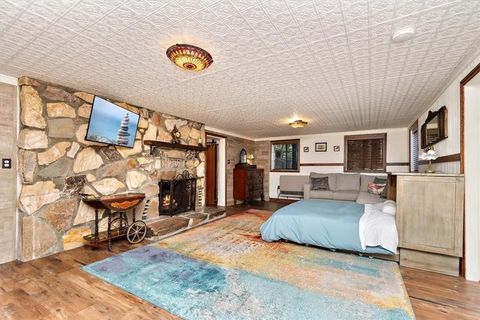 Tiny photo for 329 Summit Road, Lake Arrowhead, CA 92352 (MLS # IG25270154)