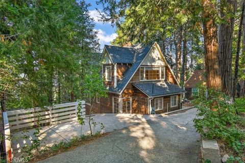 Tiny photo for 329 Summit Road, Lake Arrowhead, CA 92352 (MLS # IG25270154)