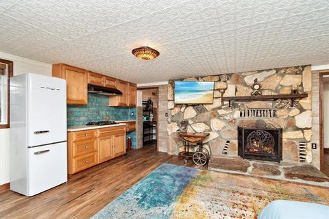 Tiny photo for 329 Summit Road, Lake Arrowhead, CA 92352 (MLS # IG25270154)