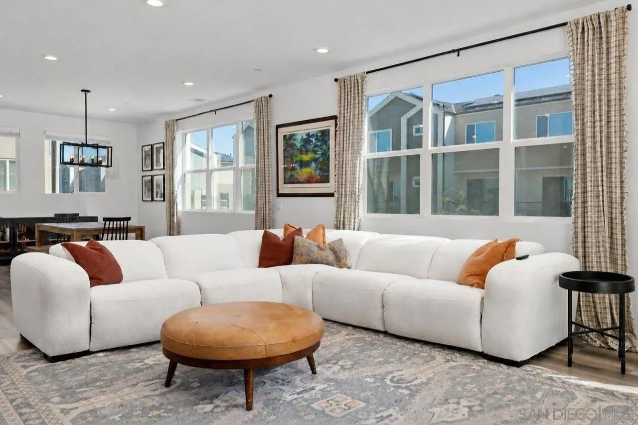 838 Akana Ave. 1