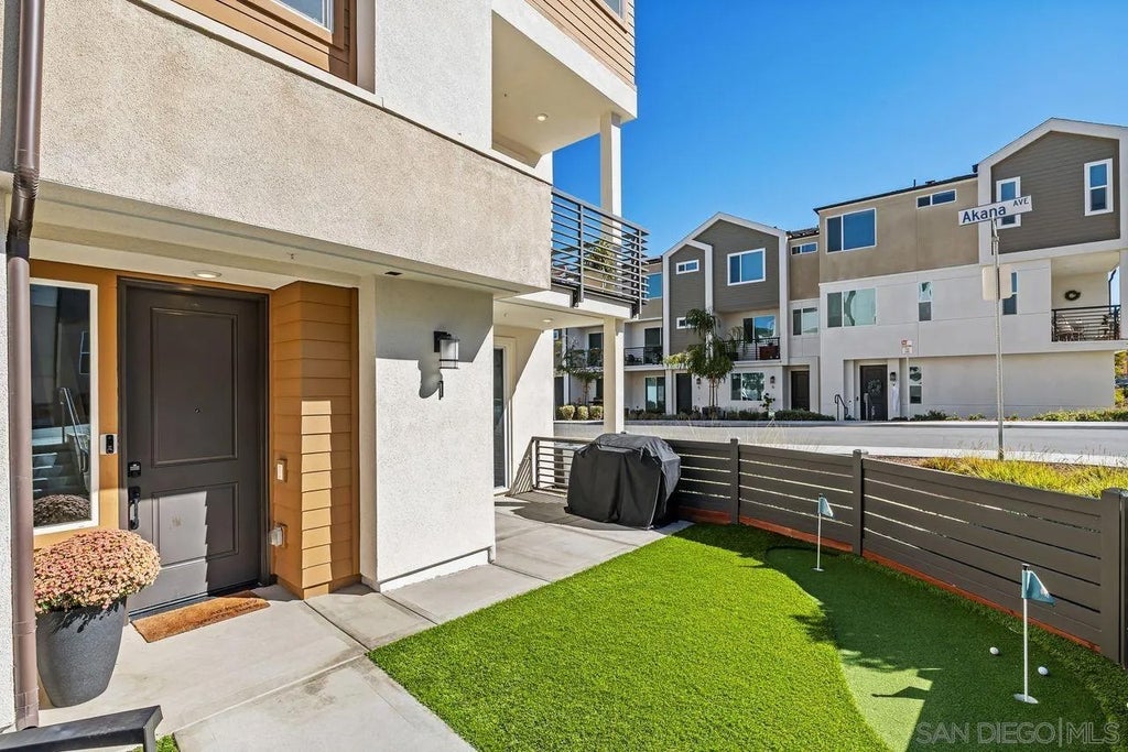 Photo of 838 Akana Ave #1, Chula Vista, CA 91911 (MLS # 260024469)