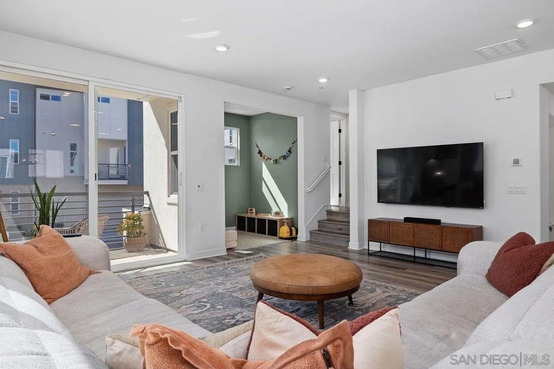 838 Akana Ave. 1