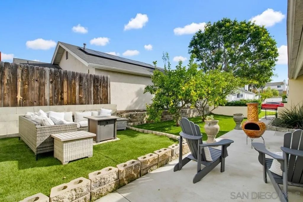 Photo of 601 Nantucket Dr, Chula Vista, CA 91911 (MLS # 250044815)