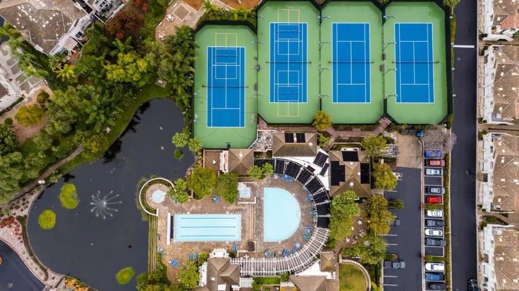 Photo of 18577 Caminito Pasadero #415, San Diego, CA 92128 (MLS # NDP2603334)