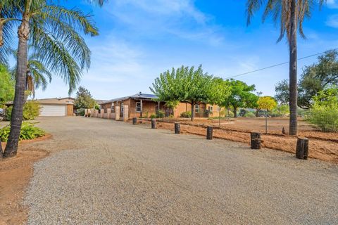 Photo of 1550 Keyes Road, Ramona, CA 92065 (MLS # 250042424) Photo of 1550 Keyes Road, Ramona, CA 92065 (MLS # 250042424)