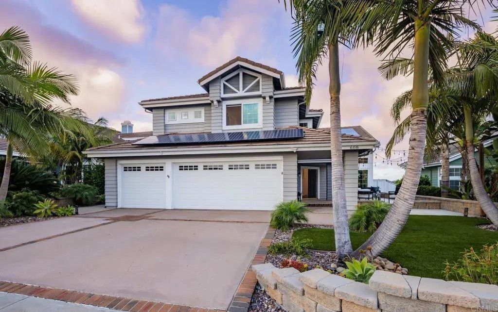 Photo of 608 Crest Drive, Encinitas, CA 92024 (MLS # NDP2510245)