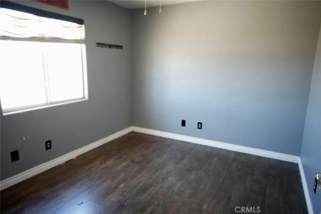 Photo of 19006 Ivanpah Way, Apple Valley, CA 92308 (MLS # CV26078508)