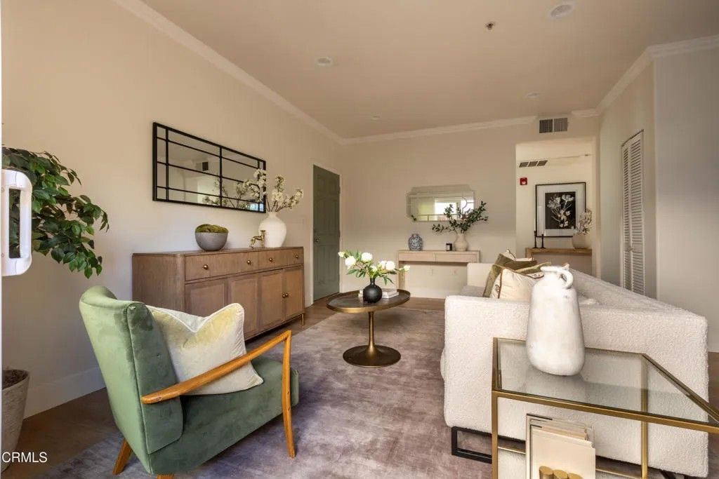 Photo of 300 E Providencia Avenue #103, Burbank, CA 91502 (MLS # P1-26989)