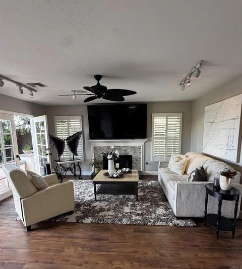 1842 Avenida Mimosa Encinitas CA 92024