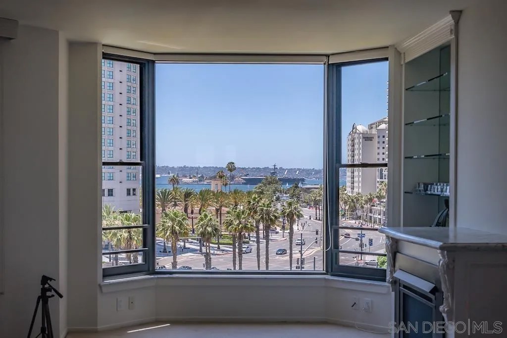 500 W Harbor Dr 720