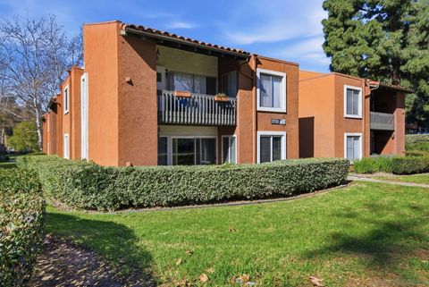 17131 W Bernardo Dr 102 San Diego CA 92127