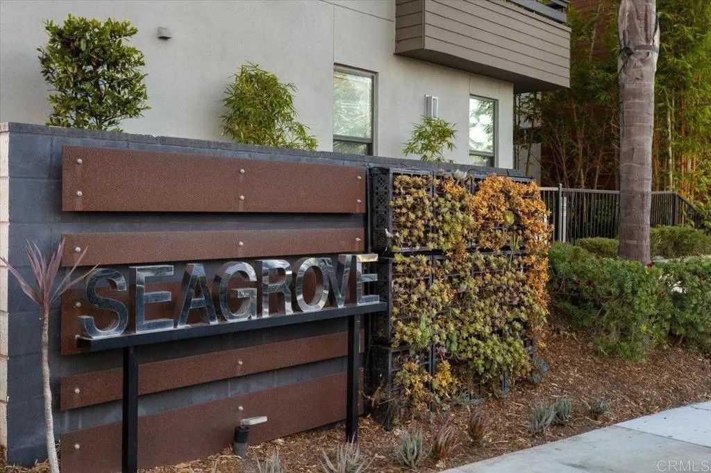 Photo of 2517 State Street, Carlsbad, CA 92008 (MLS # NDP2510299)