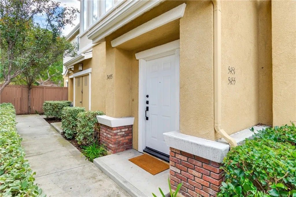 Photo of 5455 Mandarin Cove, San Diego, CA 92115 (MLS # CV25264791)