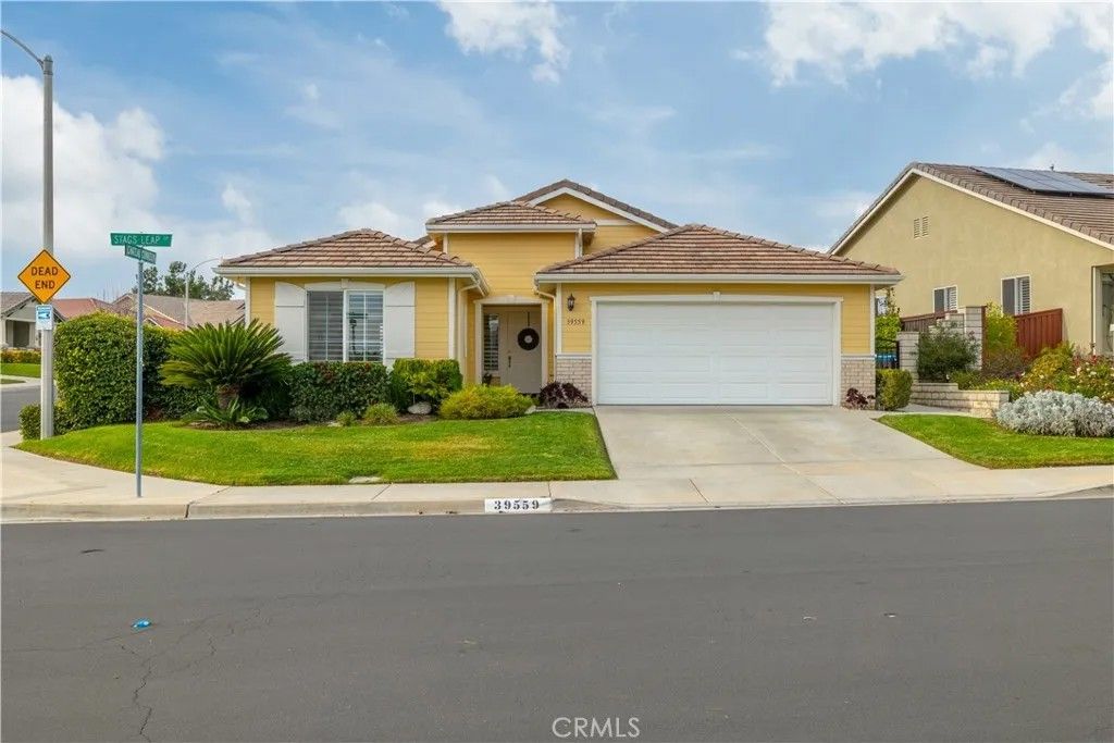 Photo of 39559 Stags Leap Drive, Murrieta, CA 92563 (MLS # SW26023241)