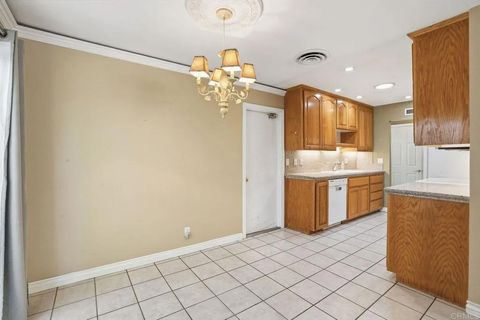 Tiny photo for 13218 Lakeview Granada Dr, Lakeside, CA 92040 (MLS # PTP2508291)