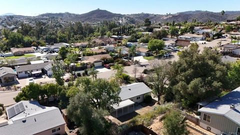 Tiny photo for 13218 Lakeview Granada Dr, Lakeside, CA 92040 (MLS # PTP2508291)