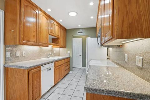 Tiny photo for 13218 Lakeview Granada Dr, Lakeside, CA 92040 (MLS # PTP2508291)