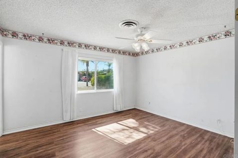 Tiny photo for 13218 Lakeview Granada Dr, Lakeside, CA 92040 (MLS # PTP2508291)