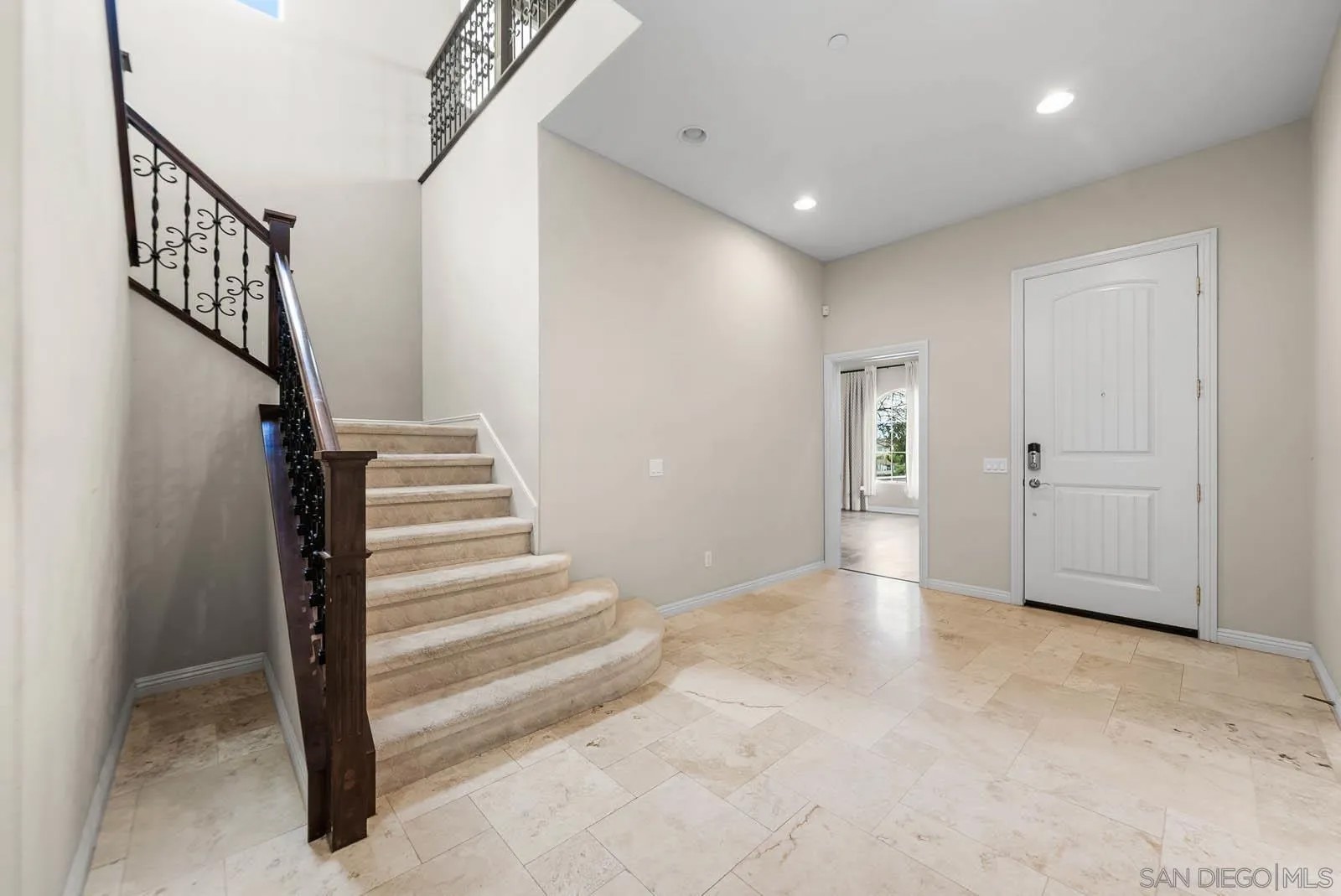 1797 Santa Christina Ave