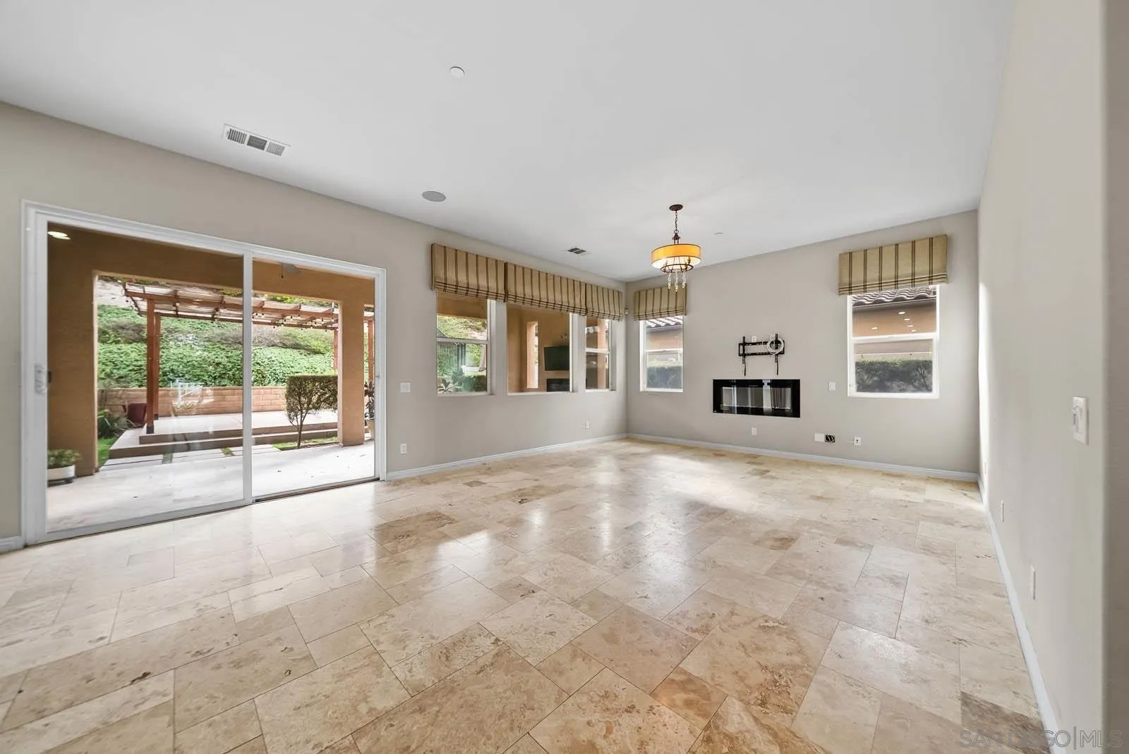 1797 Santa Christina Ave