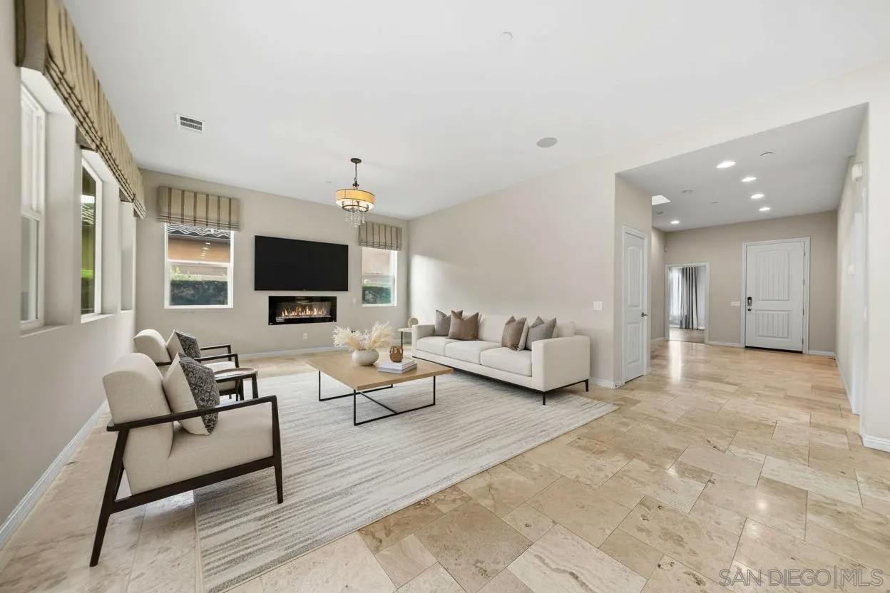 1797 Santa Christina Ave