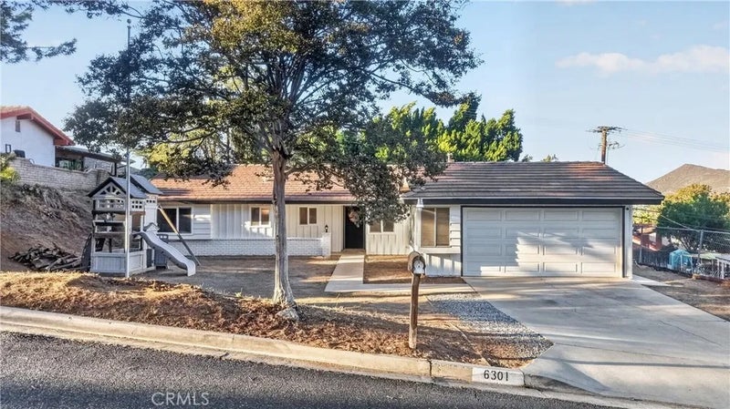 6301 Avenue De Palma