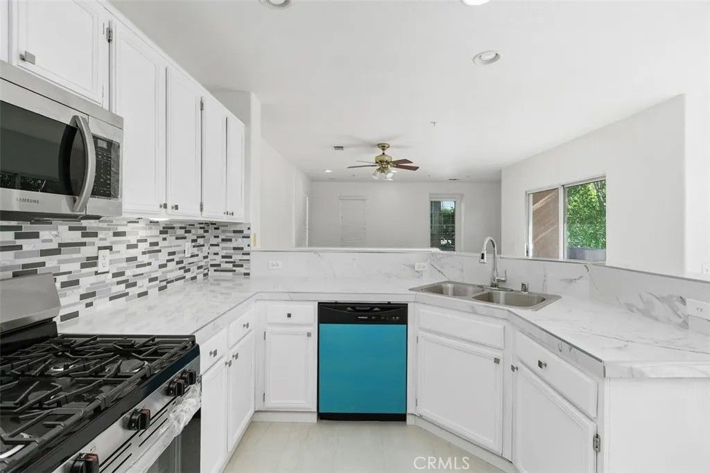 Photo of 33432 Winston Way #C, Temecula, CA 92592 (MLS # SW26008574)