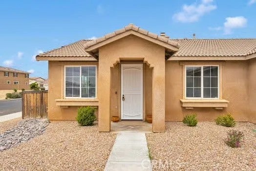 9116 Cloud View Avenue