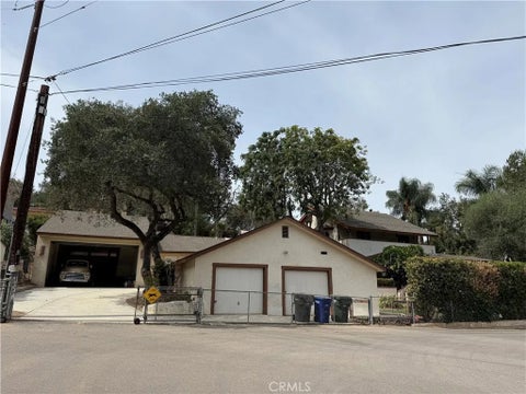 Photo of 10287 Canyon DR, Escondido, CA 92026 (MLS # SW26178724)