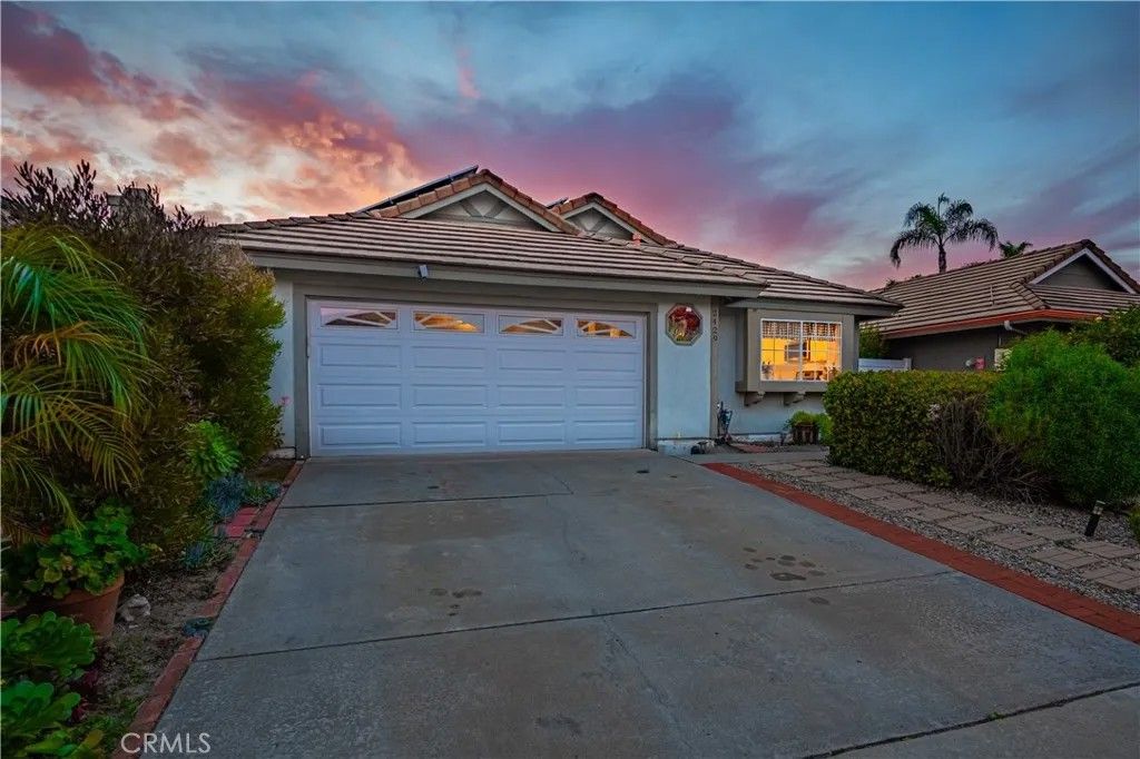 Photo of 2429 Smokewood Place, Escondido, CA 92026 (MLS # SW26023785)