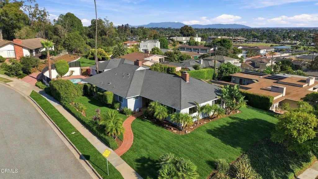 3410 Fairmont Drive