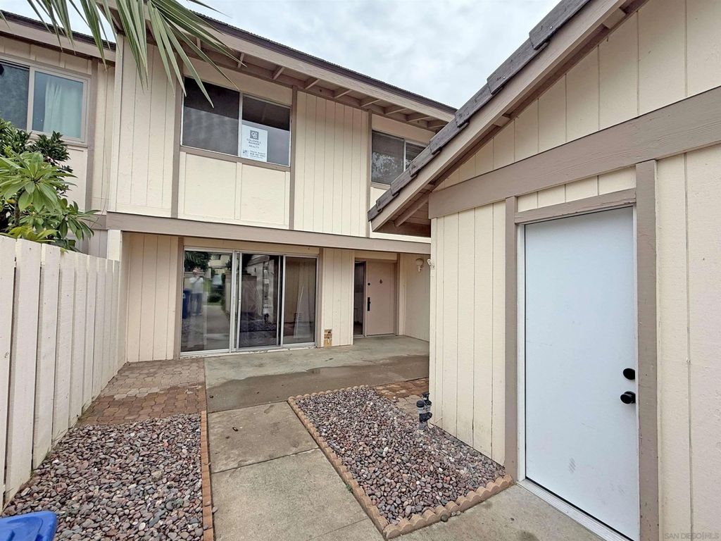 Photo of 11418 Florindo Rd, San Diego, CA 92127 (MLS # 250044064)