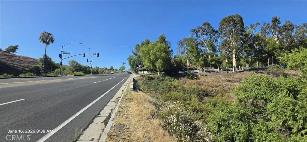 Photo of 17401 La Sierra, Riverside, CA 92503 (MLS # IG26131284)