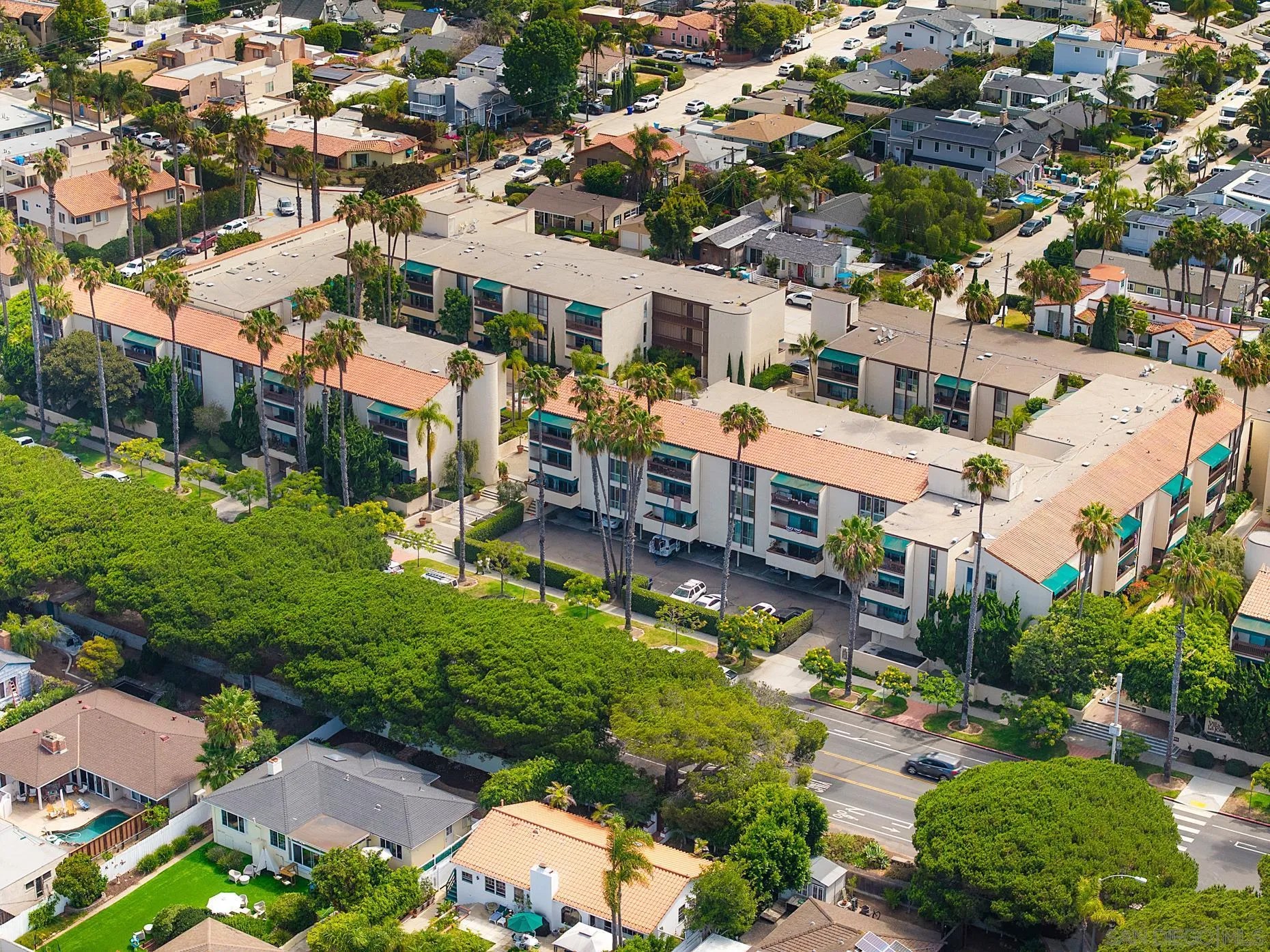 6455 La Jolla Blvd 302