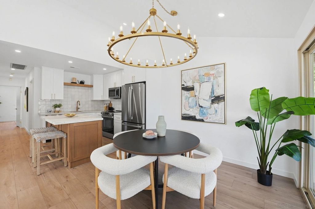 Photo of 1926 Springdale Ln, Encinitas, CA 92024 (MLS # 260002818)