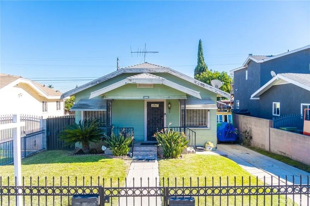 Photo of 5934 Madden, Los Angeles, CA 90043 (MLS # CV25274193)