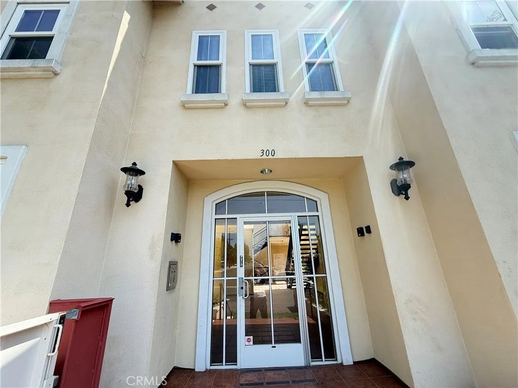 Photo of 300 E Providencia #111, Burbank, CA 91502 (MLS # GD26134685)