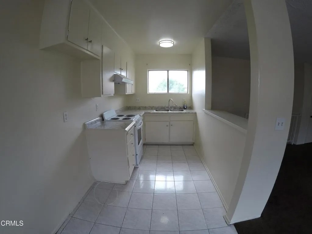 13050 Dronfield Ave 21