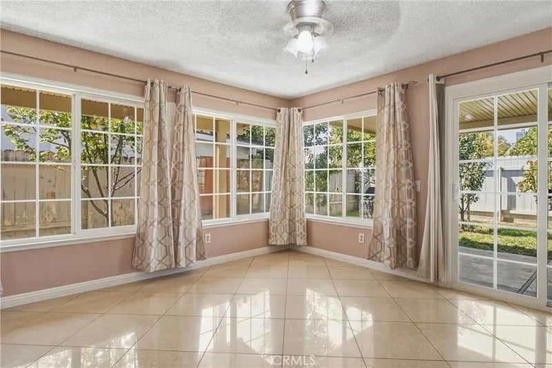 9229 Delano