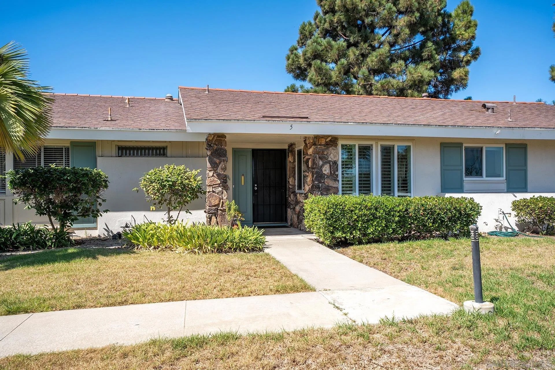3685 Vista Campana North 5