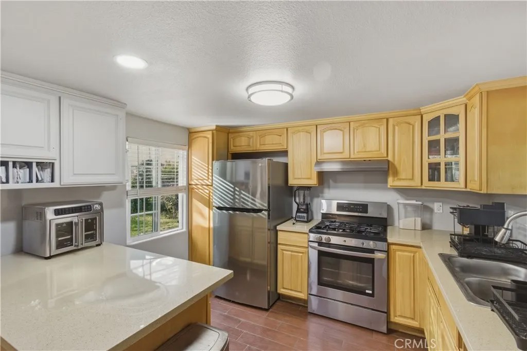 2330 Meadowbrook
