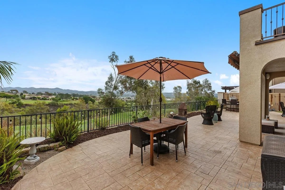 1237 Breakaway Dr