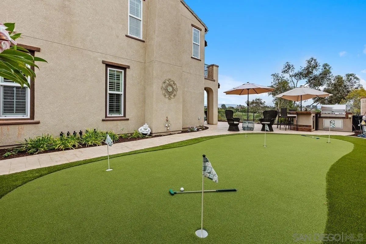 1237 Breakaway Dr