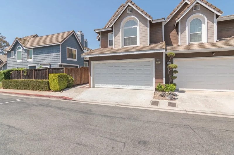 15876 Deer Trail